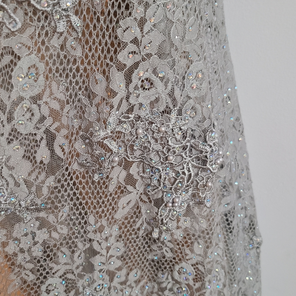 Dress - Picture 2 of 12